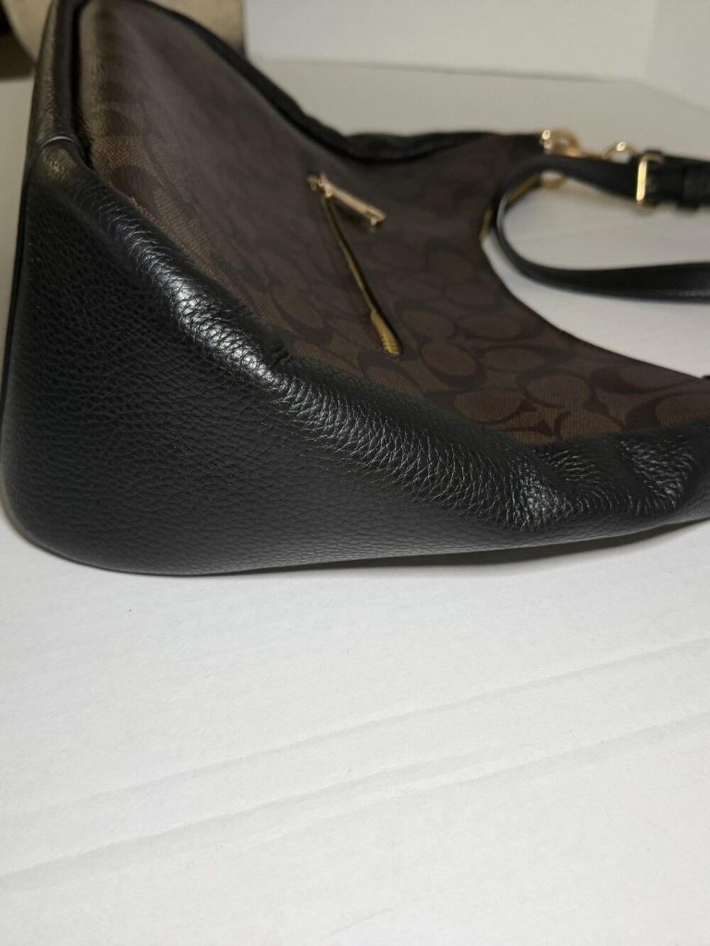 Coach Jules Hobo in Signature Canvas - Picture 6 of 9